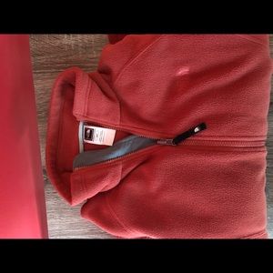 North Face Women’s Medium Fleece Zip Jacket